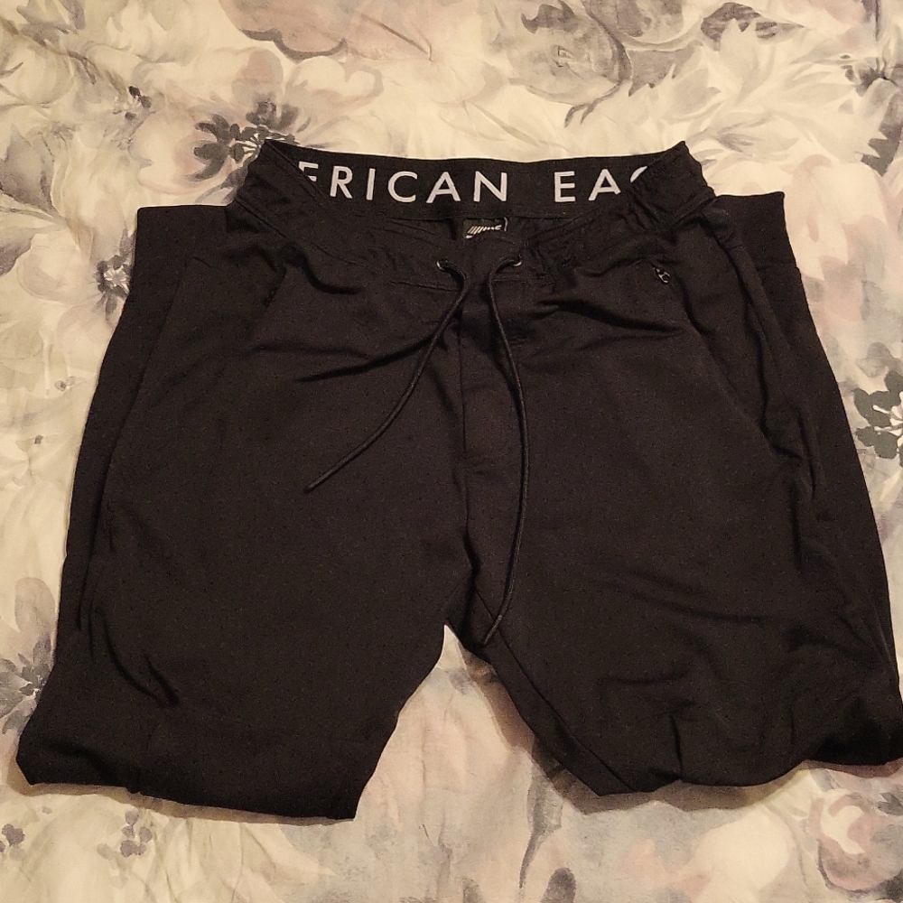 Men's AE Joggers